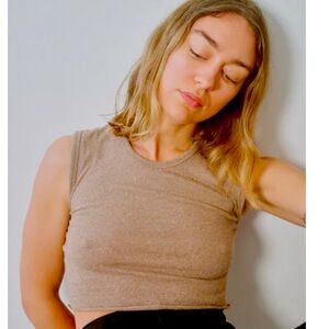 Ozma of California: TASI CROP(Regen Silk Noil Jersey)Twig Heather; Size Medium